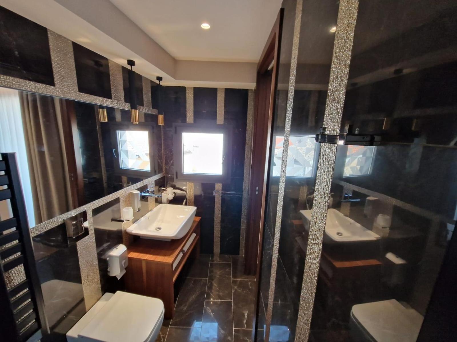 Beatus Suites And Rooms B&B Canicatti Ngoại thất bức ảnh