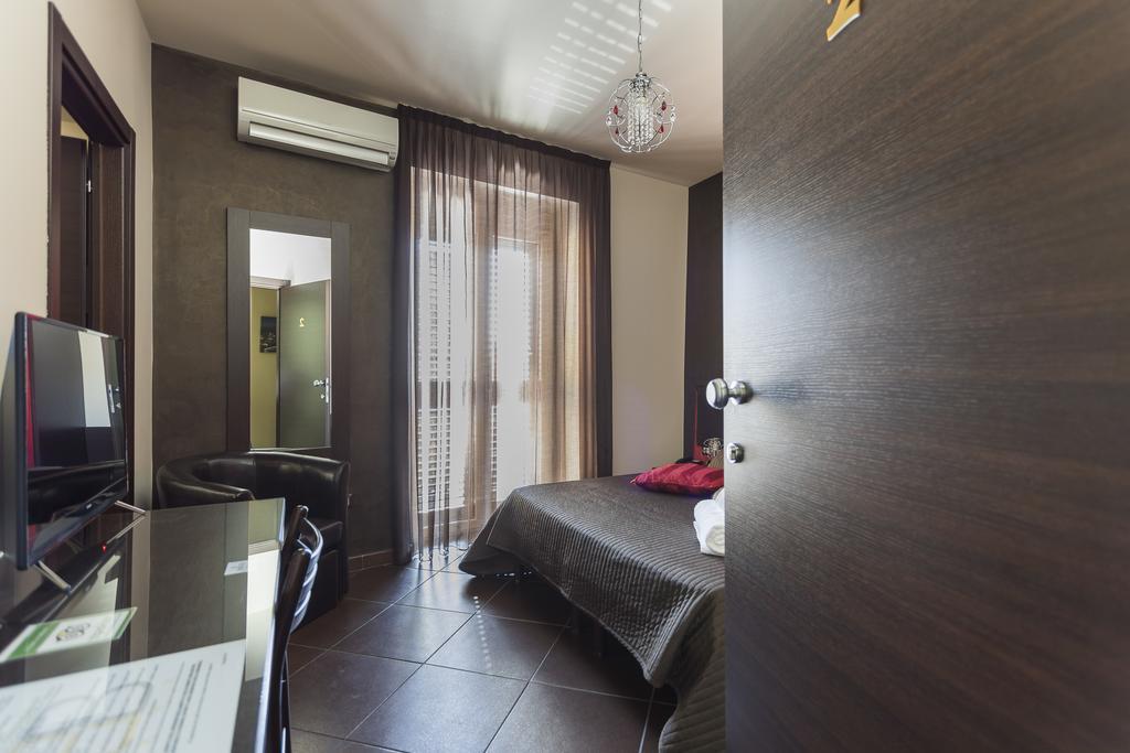 Beatus Suites And Rooms B&B Canicatti Ngoại thất bức ảnh