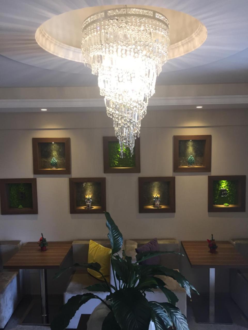 Beatus Suites And Rooms B&B Canicatti Ngoại thất bức ảnh